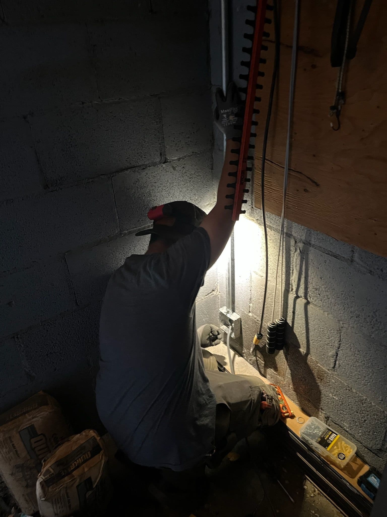 Running Power to a Detached Garage the Right Way image